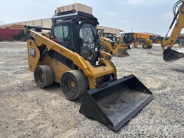 CAT 272D3 XE Liukuohjatut kuormaajat