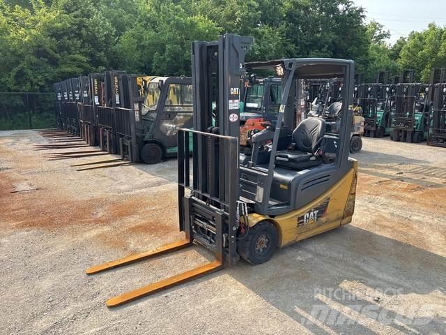 CAT 2ET3000 Sähkötrukit