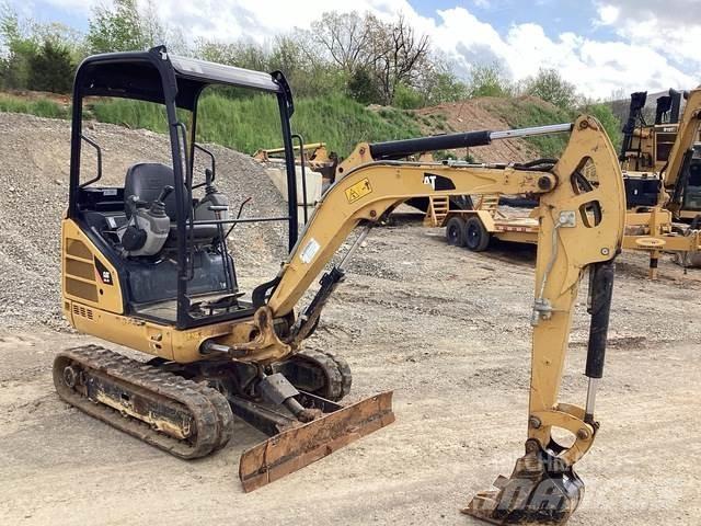 CAT 301.7D Telakaivukoneet