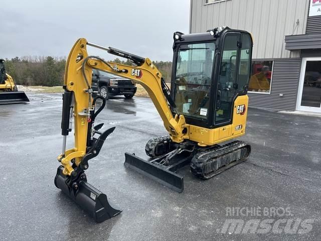 CAT 301.8 Telakaivukoneet
