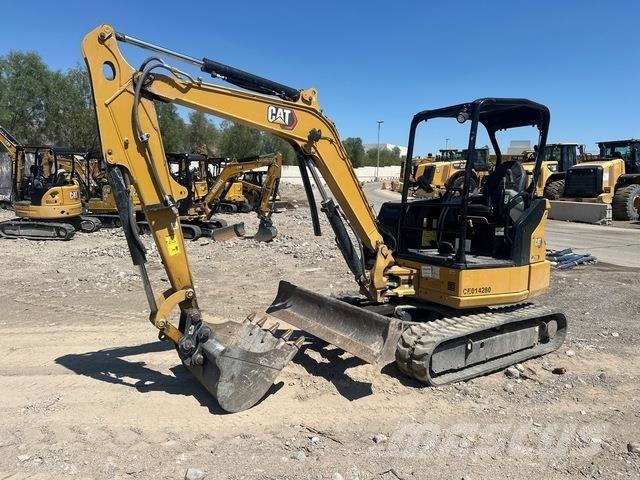 CAT 304 Telakaivukoneet