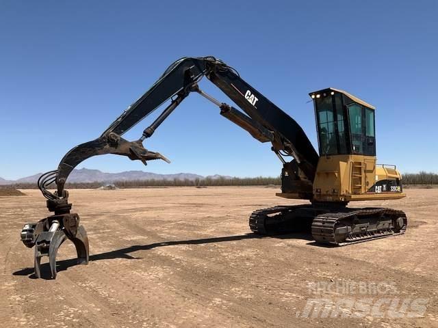 CAT 320C Nivelpuomikuormaajat
