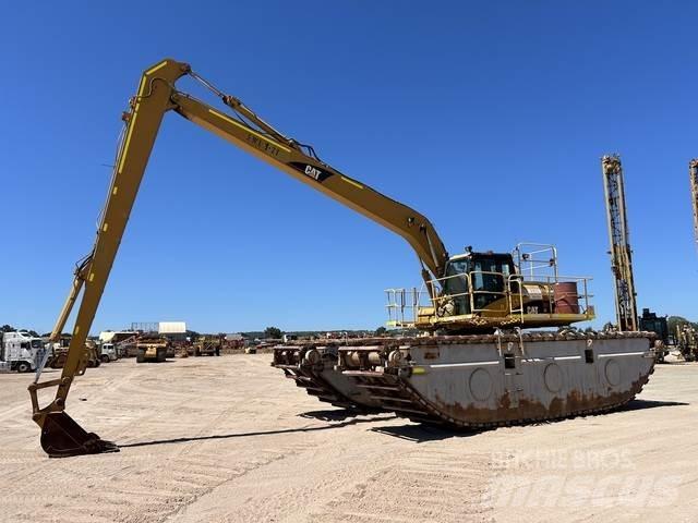 CAT 320D Telakaivukoneet