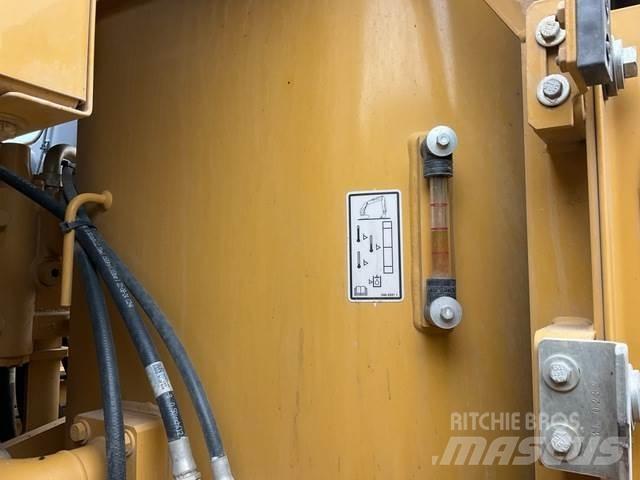 CAT 320GX Telakaivukoneet
