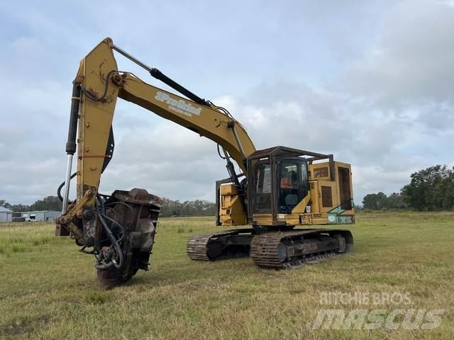 CAT 321D Telakaivukoneet