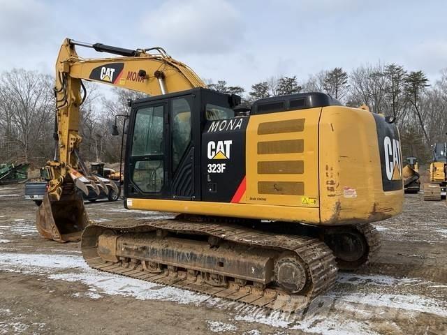 CAT 323F Telakaivukoneet