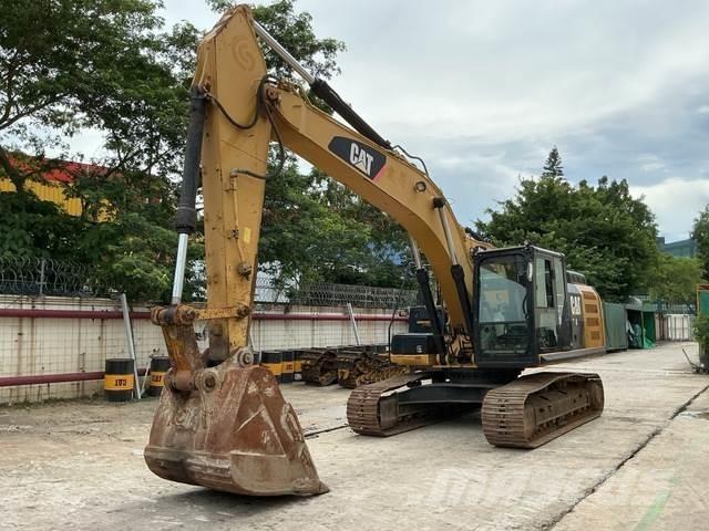 CAT 324E Telakaivukoneet