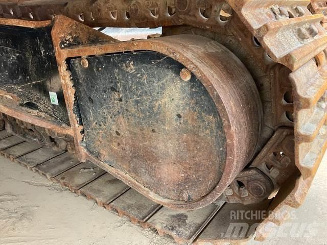CAT 333 Telakaivukoneet