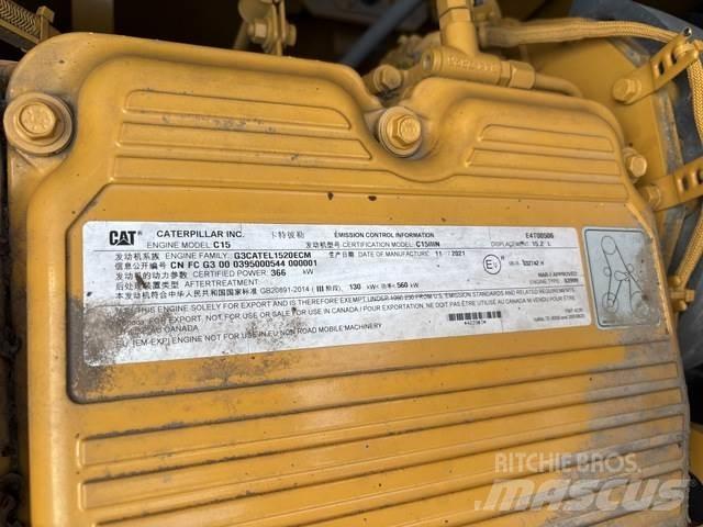 CAT 374 Telakaivukoneet