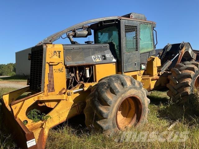 CAT 525C Juontokoneet