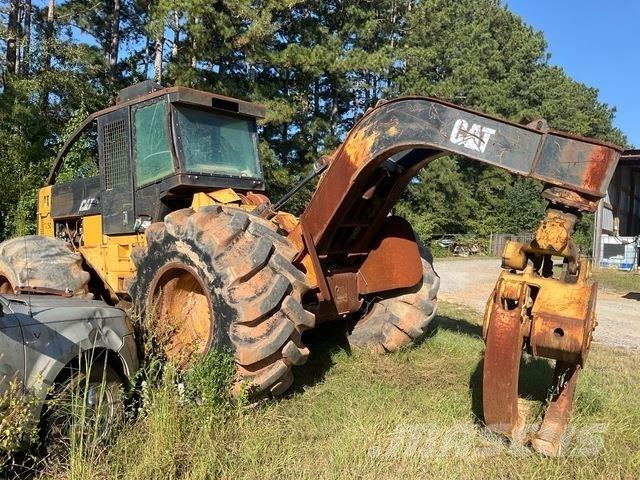 CAT 525C Juontokoneet
