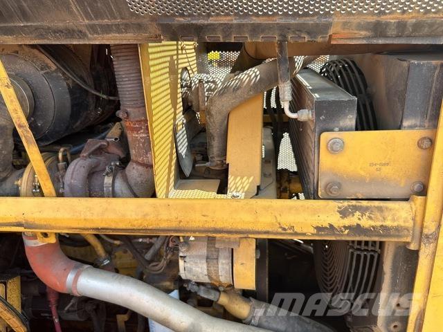 CAT 525C Juontokoneet