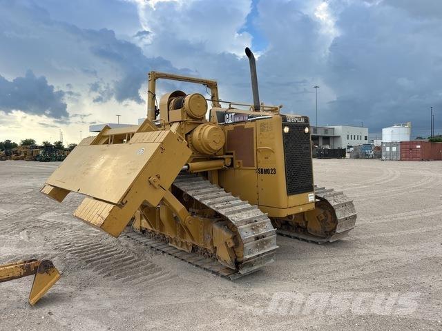 CAT 561N Putkenlaskijat