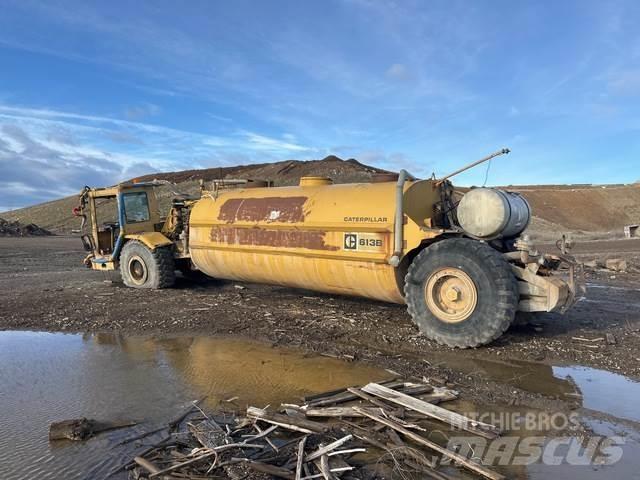 CAT 613B Vesisäiliöautot