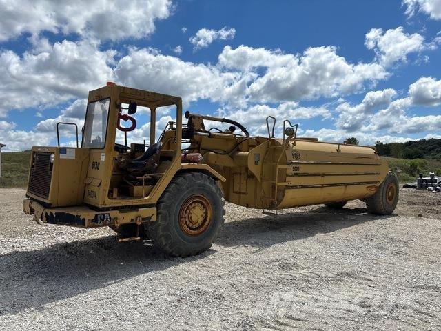 CAT 613C Vesisäiliöautot