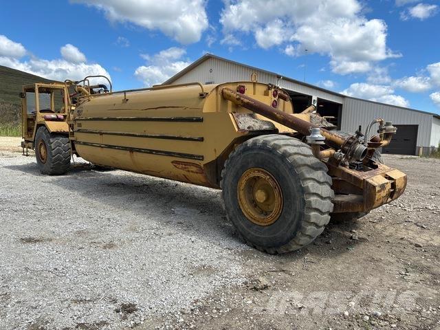 CAT 613C Vesisäiliöautot