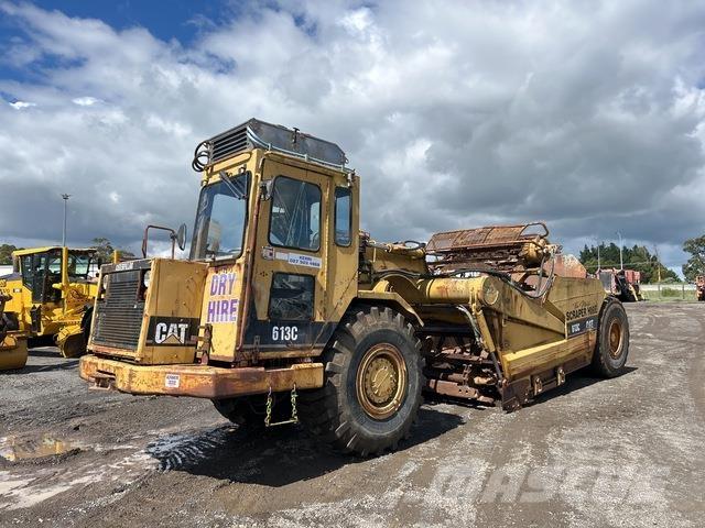 CAT 613C Kaavinvaunut