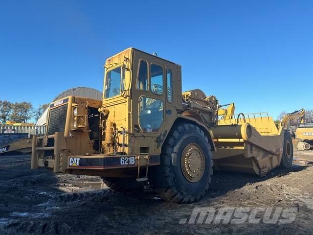 CAT 621B Kaavinvaunut