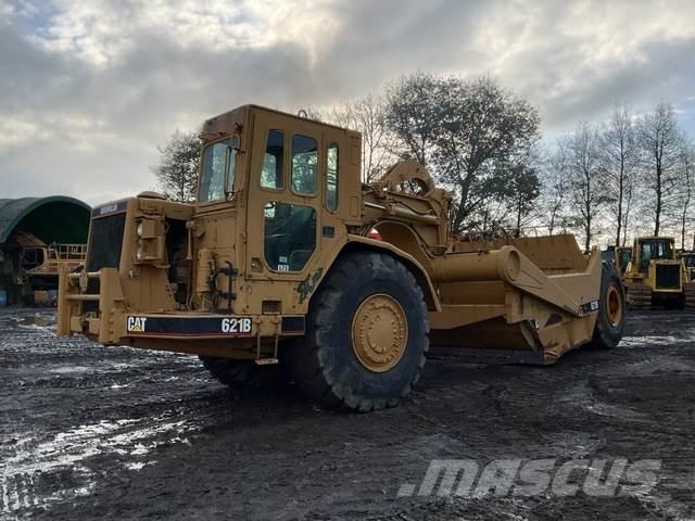 CAT 621B Kaavinvaunut