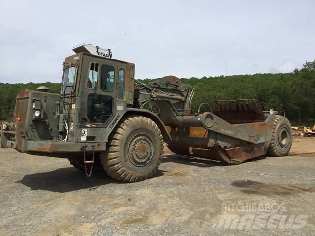 CAT 621B MIL Kaavinvaunut