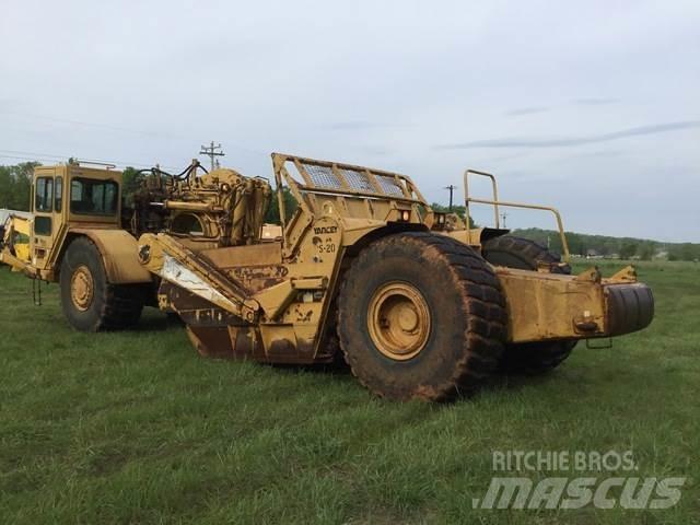 CAT 621G Kaavinvaunut