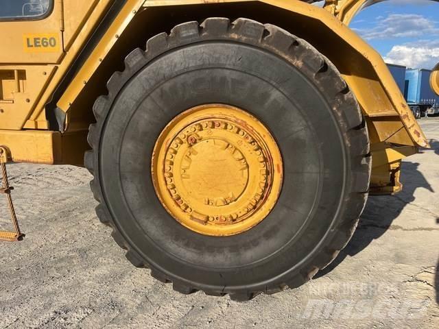 CAT 621G Kaavinvaunut