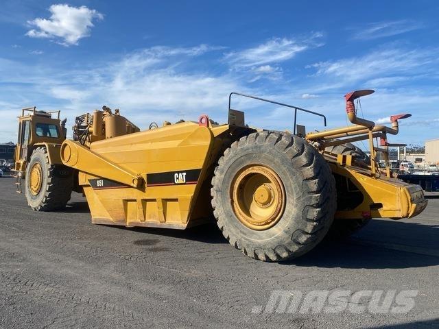 CAT 651 Vesisäiliöautot