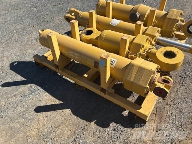CAT 657E Muut