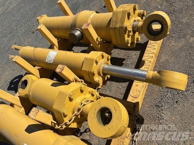 CAT 657E Muut