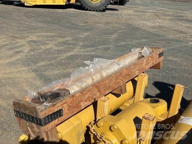 CAT 657E Muut