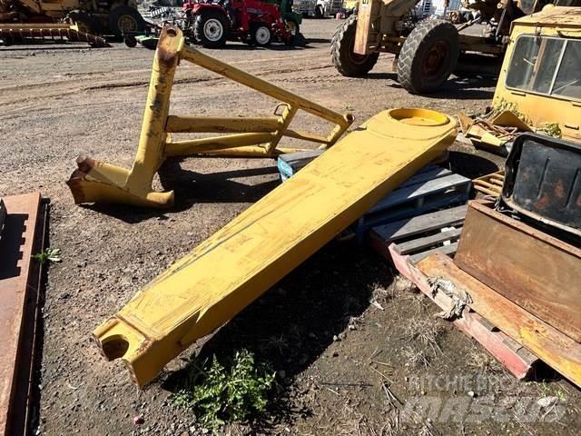 CAT 657E Muut