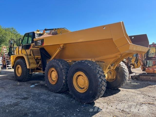 CAT 725 Dumpperit
