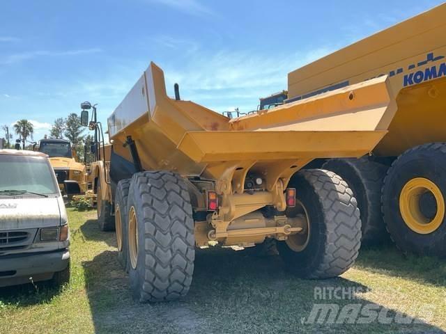 CAT 725C2 Dumpperit
