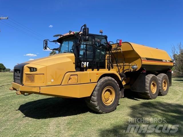 CAT 730 Vesisäiliöautot