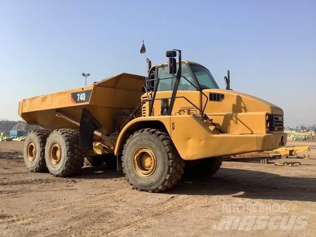 CAT 740 Dumpperit