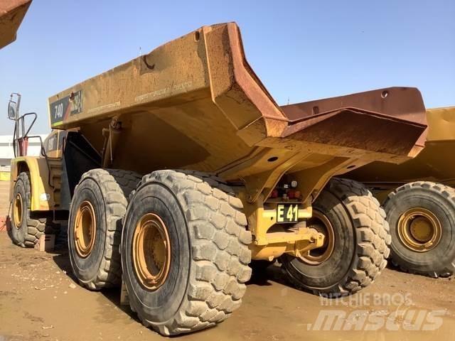 CAT 740 Dumpperit