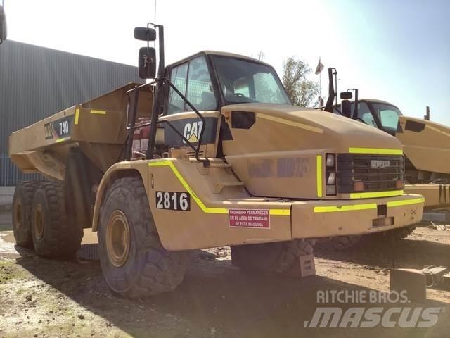 CAT 740 Dumpperit
