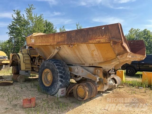 CAT 740 Dumpperit