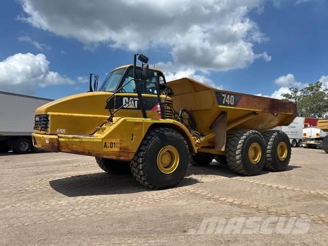 CAT 740 Dumpperit