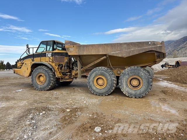 CAT 740 Dumpperit