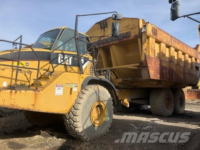 CAT 740 Dumpperit