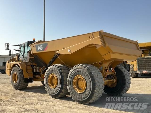 CAT 745 Dumpperit