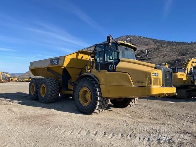 CAT 745 Dumpperit