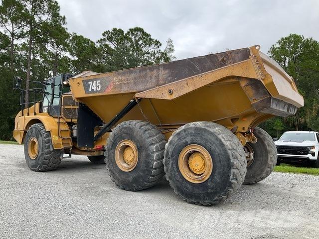 CAT 745 Dumpperit