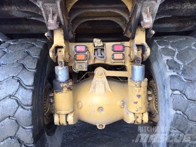 CAT 775B Dumpperit