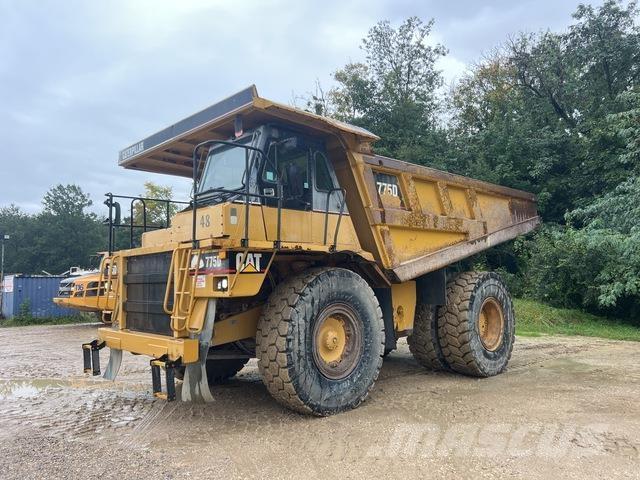 CAT 775D Dumpperit