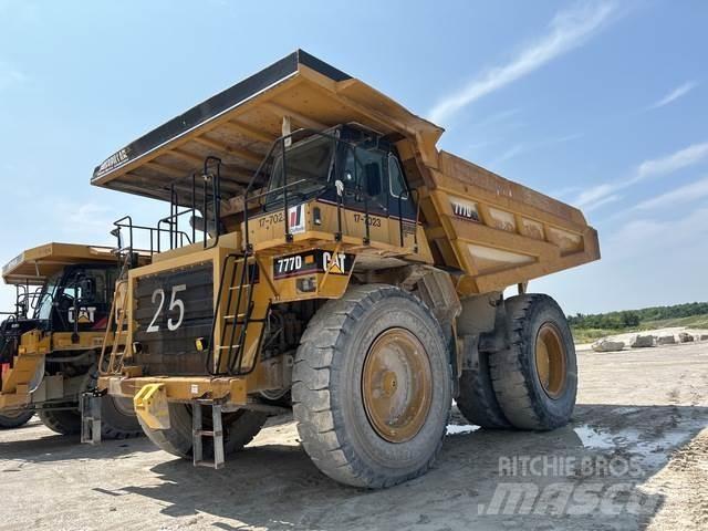 CAT 777D Dumpperit