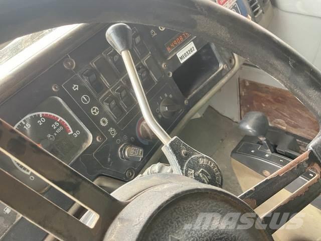 CAT 777D Dumpperit