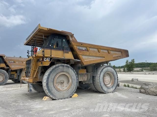 CAT 777D Dumpperit