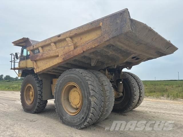CAT 777D Dumpperit